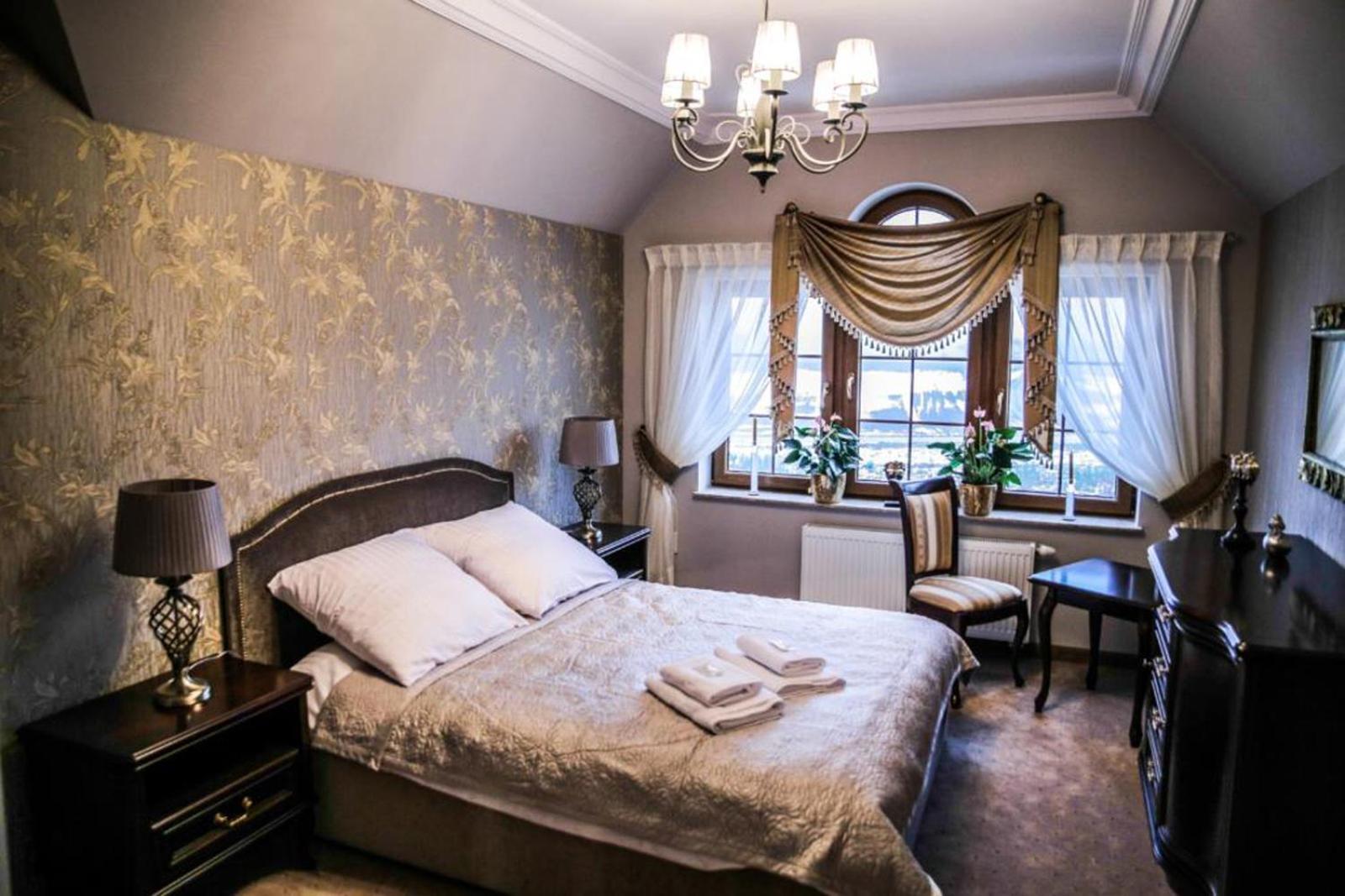 Krysztalowy Dworek Hotel Zbychowo Eksteriør billede